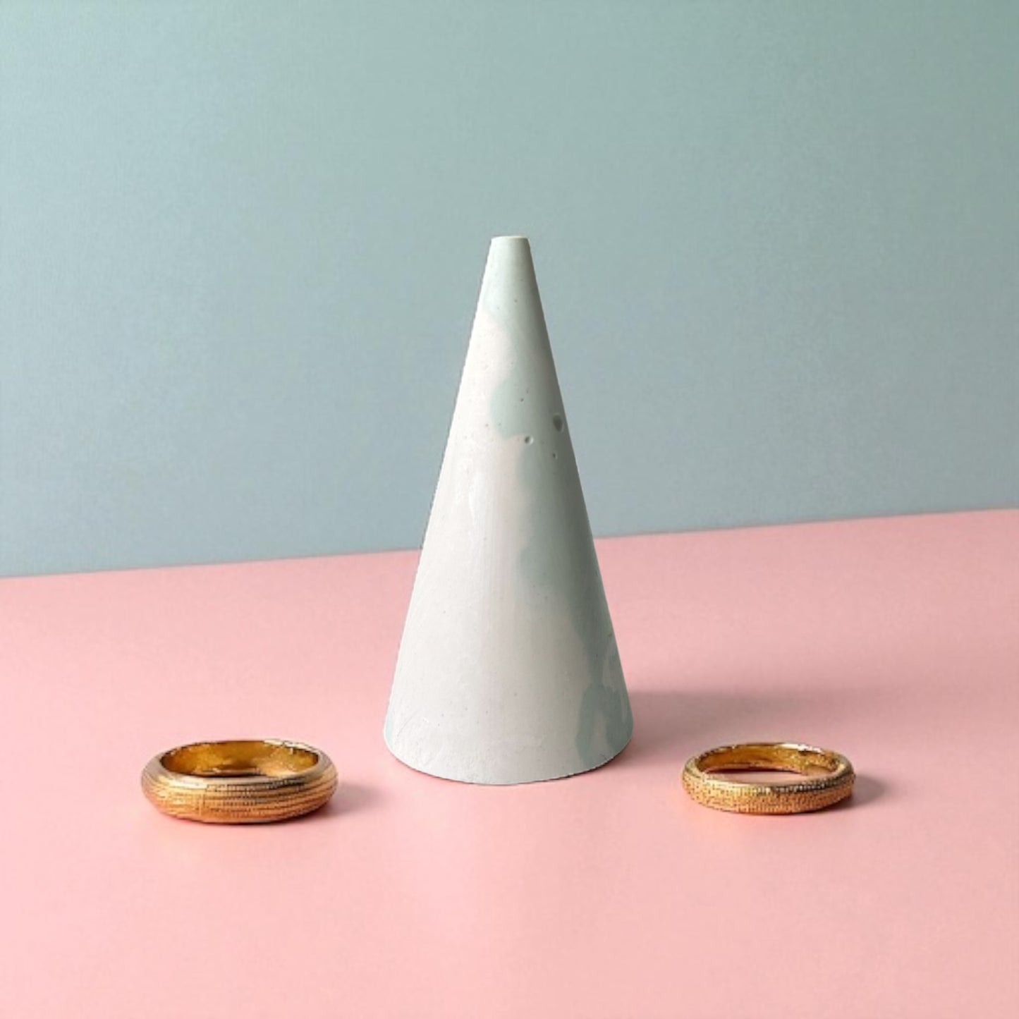 Stone ring holder