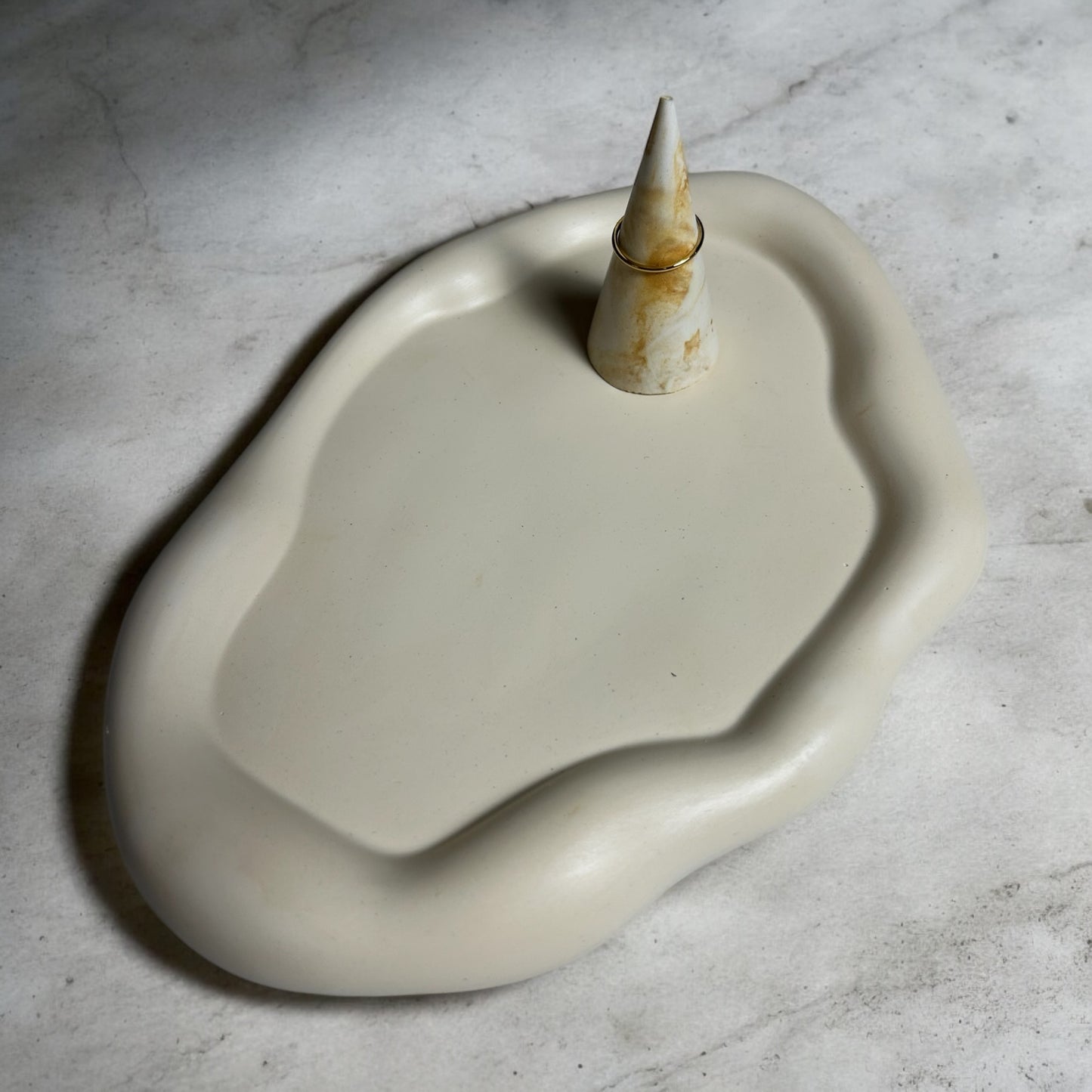Handmade Cloud Trinket Tray (Oval)